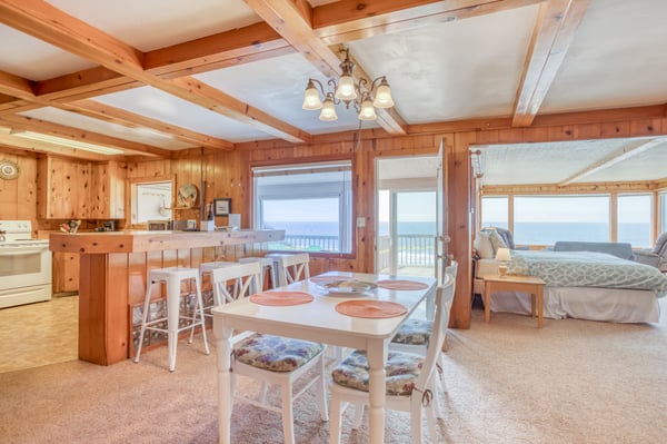 Dinning Room Table