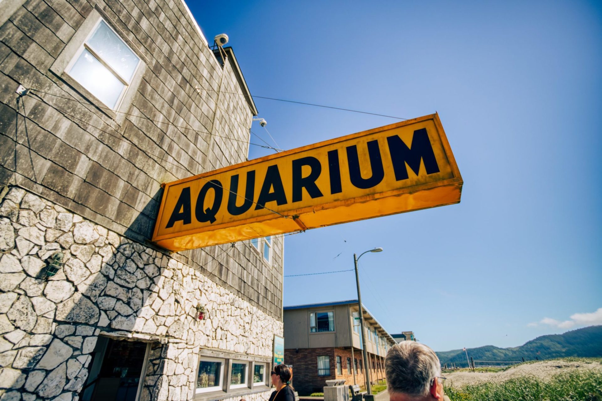 Seaside Aquarium Sign