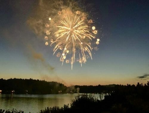 4th of July in Lincoln City – Live Music, Boat Parades, and Fireworks! 